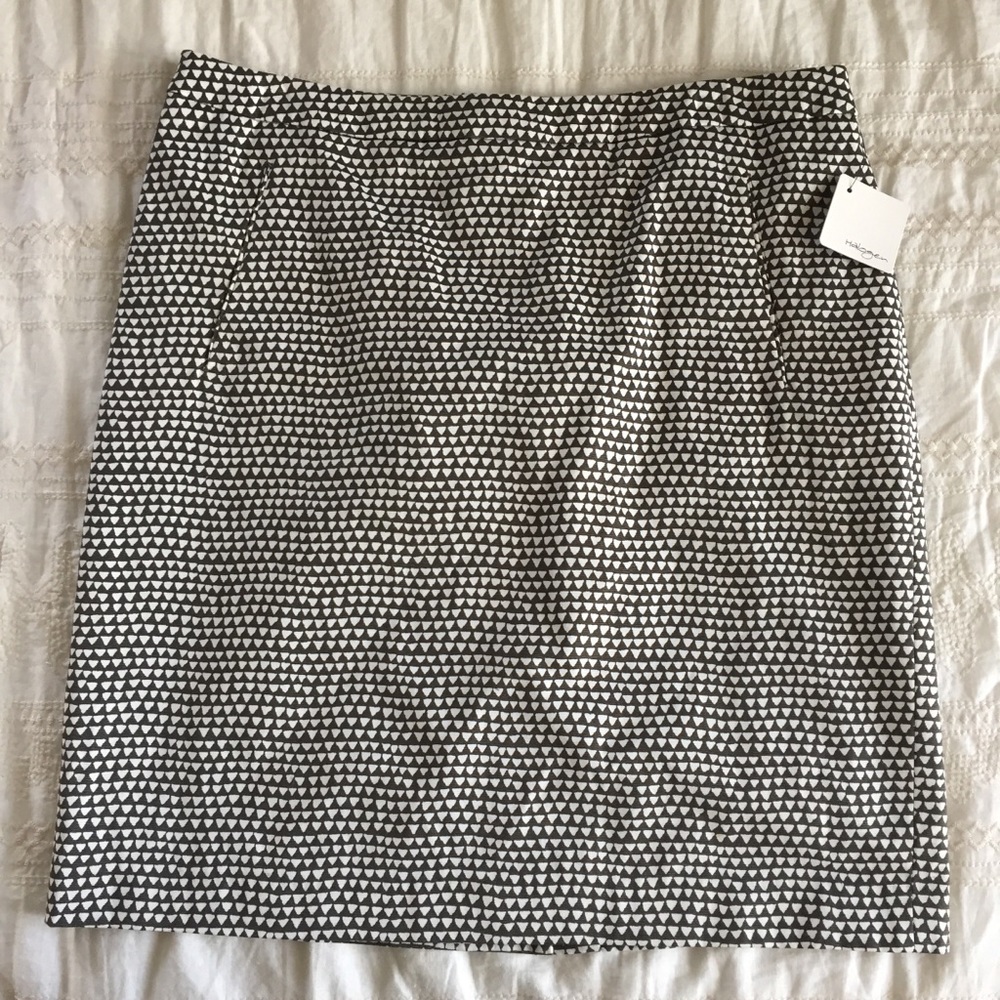 NWT Olive and white geometric lined twill skirt